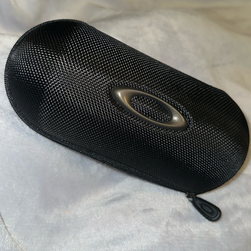 Oakley zip clam case for sunglasses & eyeglasses